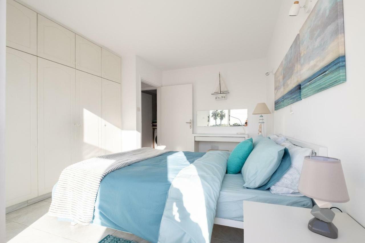 Seaview 3 Bedroom Kings Road Penthouse Paphos Eksteriør bilde