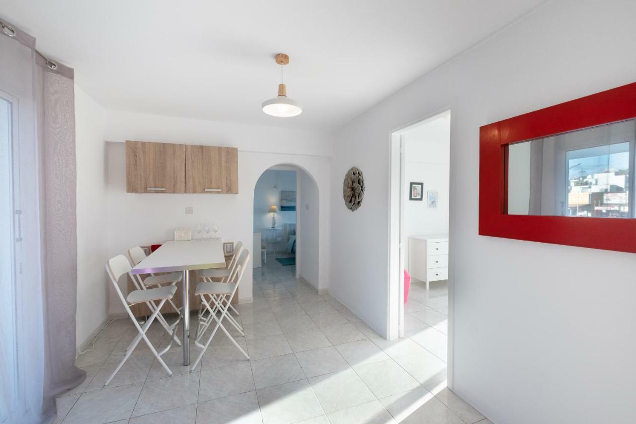 Seaview 3 Bedroom Kings Road Penthouse Paphos Eksteriør bilde